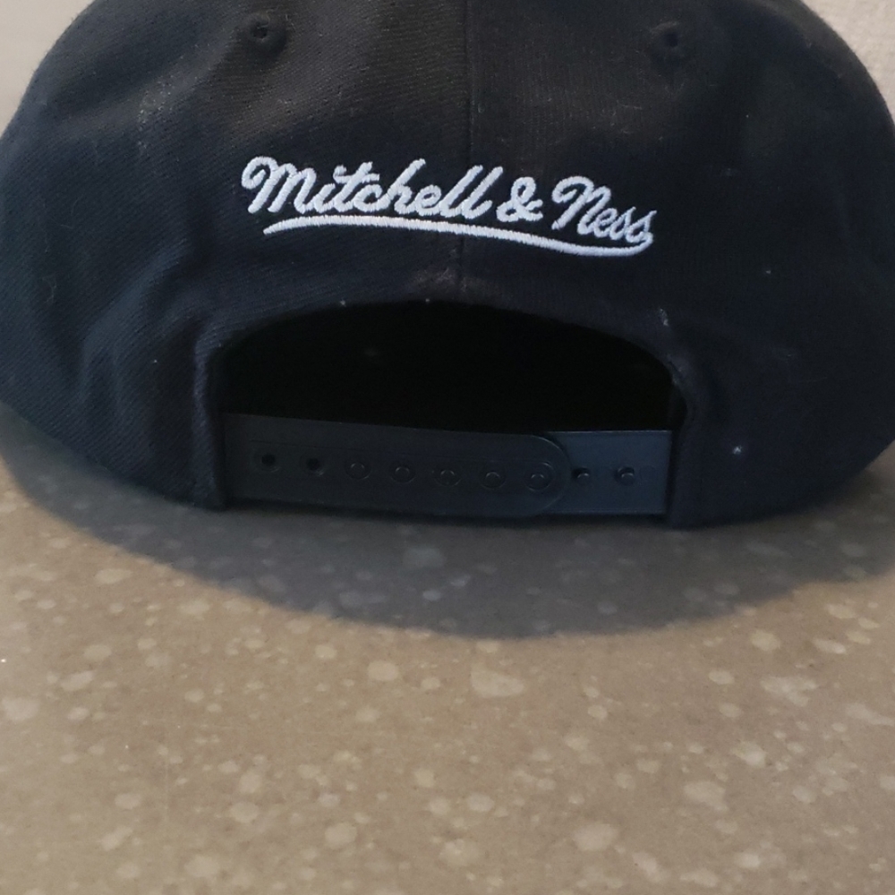 Snapback - Picture 4 of 6